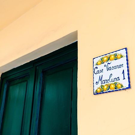 Mare Luna - Appartamento Nel Centro Storico Di Salerno Exterior photo